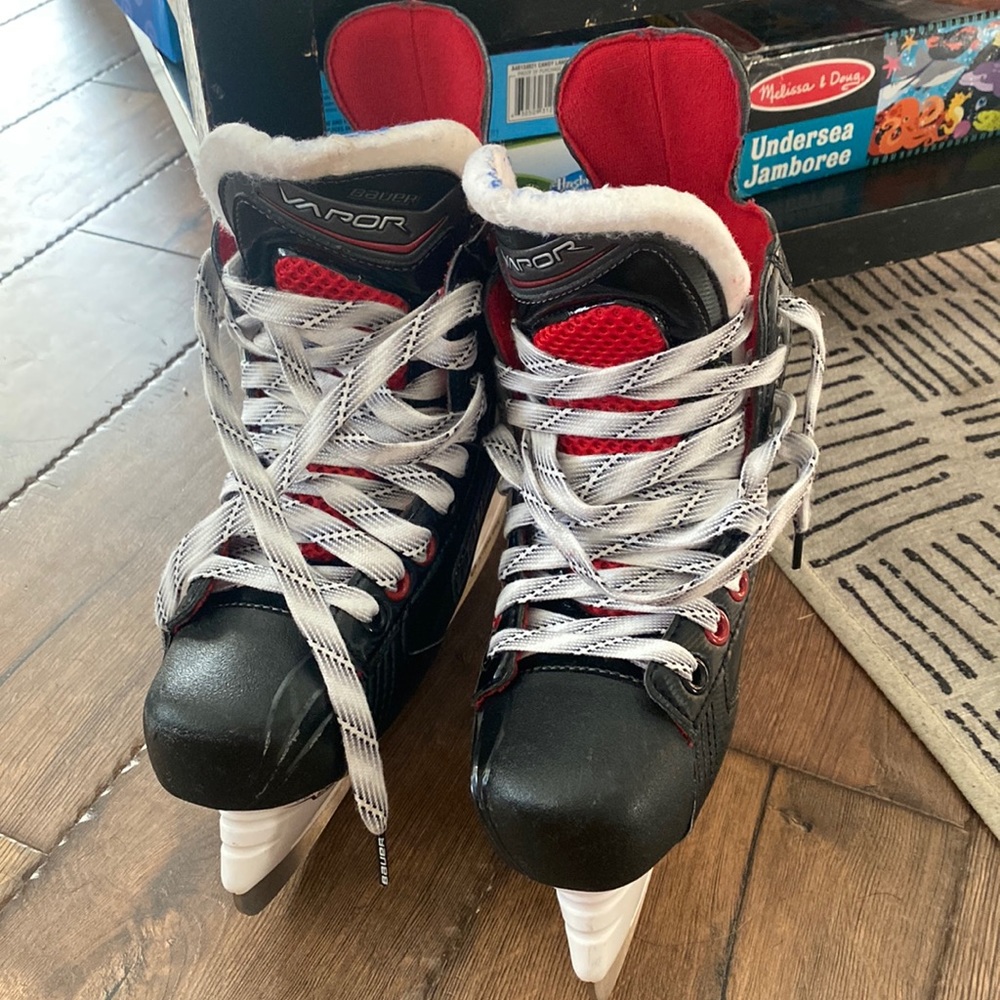 Bauer Vapor Youth Skates